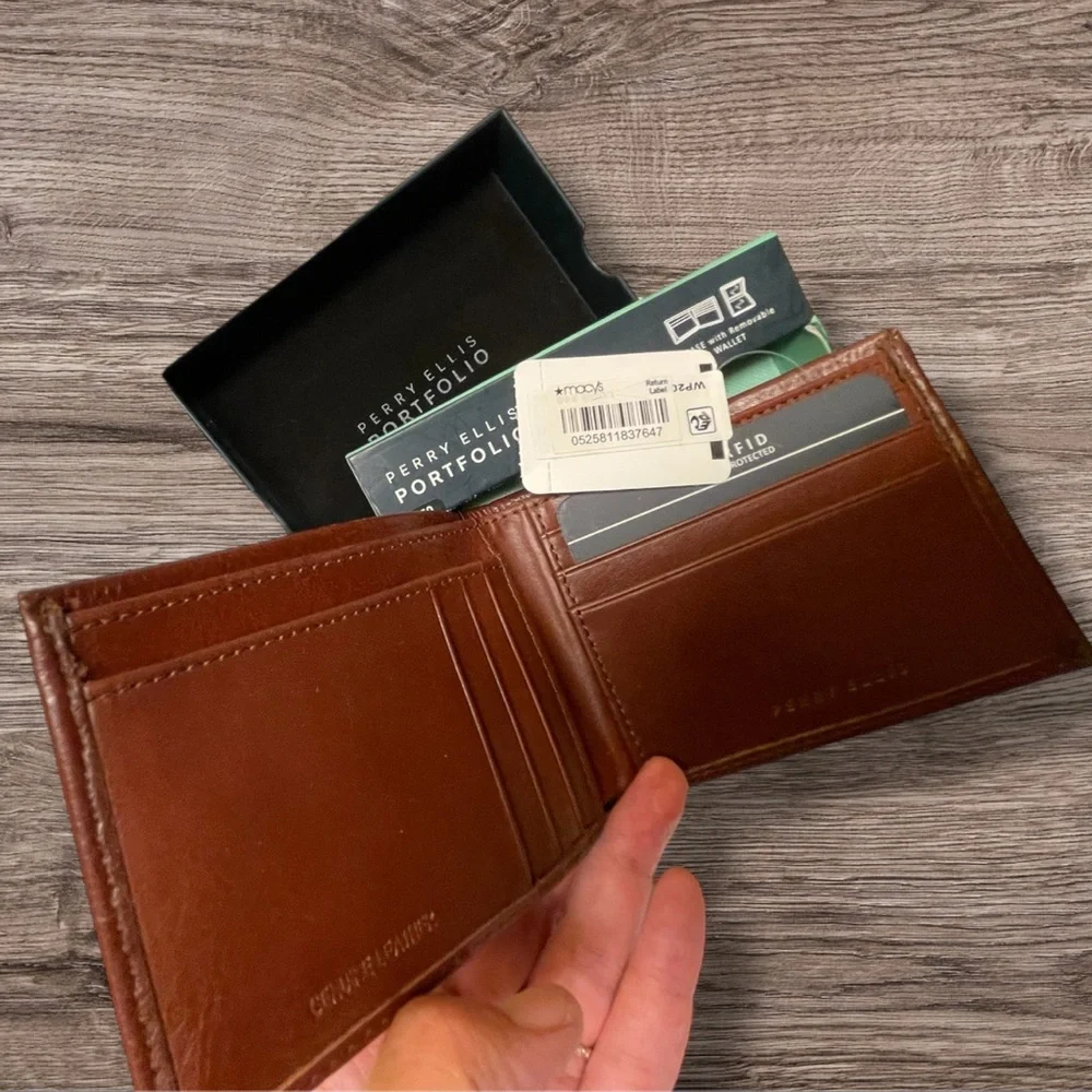 Perry Ellis Portfolio RFID Premium Genuine Glazed Leather Sienna Wallet NWT